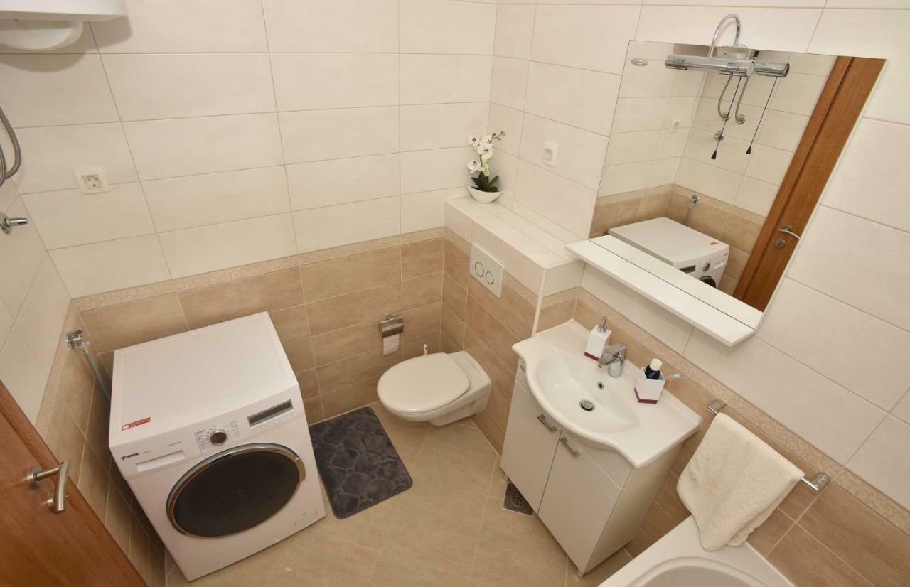 Apartman Ramljak Макарска Экстерьер фото