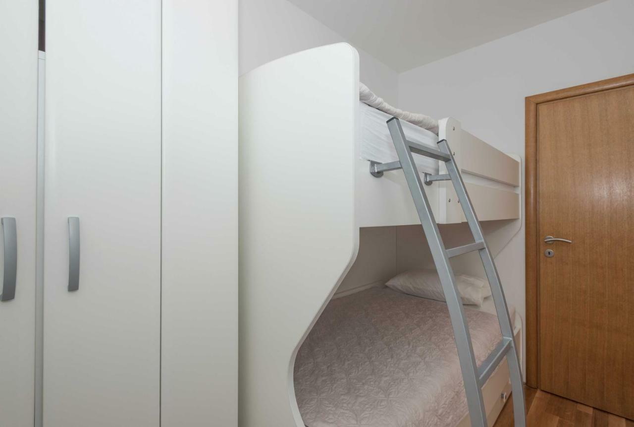 Apartman Ramljak Макарска Экстерьер фото