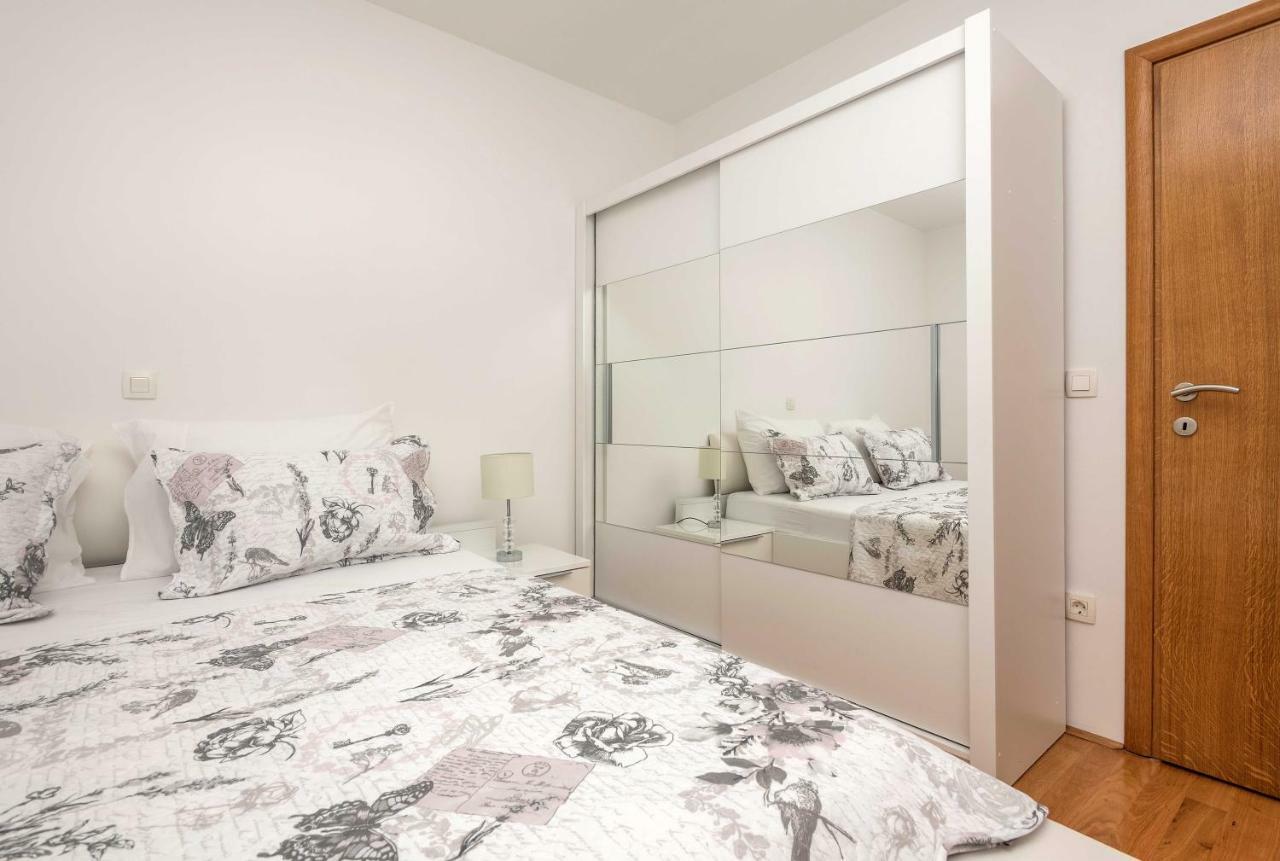 Apartman Ramljak Макарска Экстерьер фото